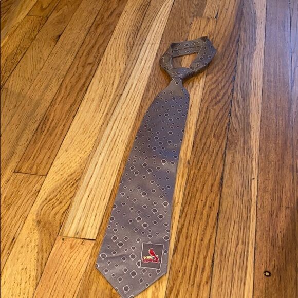 Men’s Cardinals Neck Tie - Picture 5 of 5
